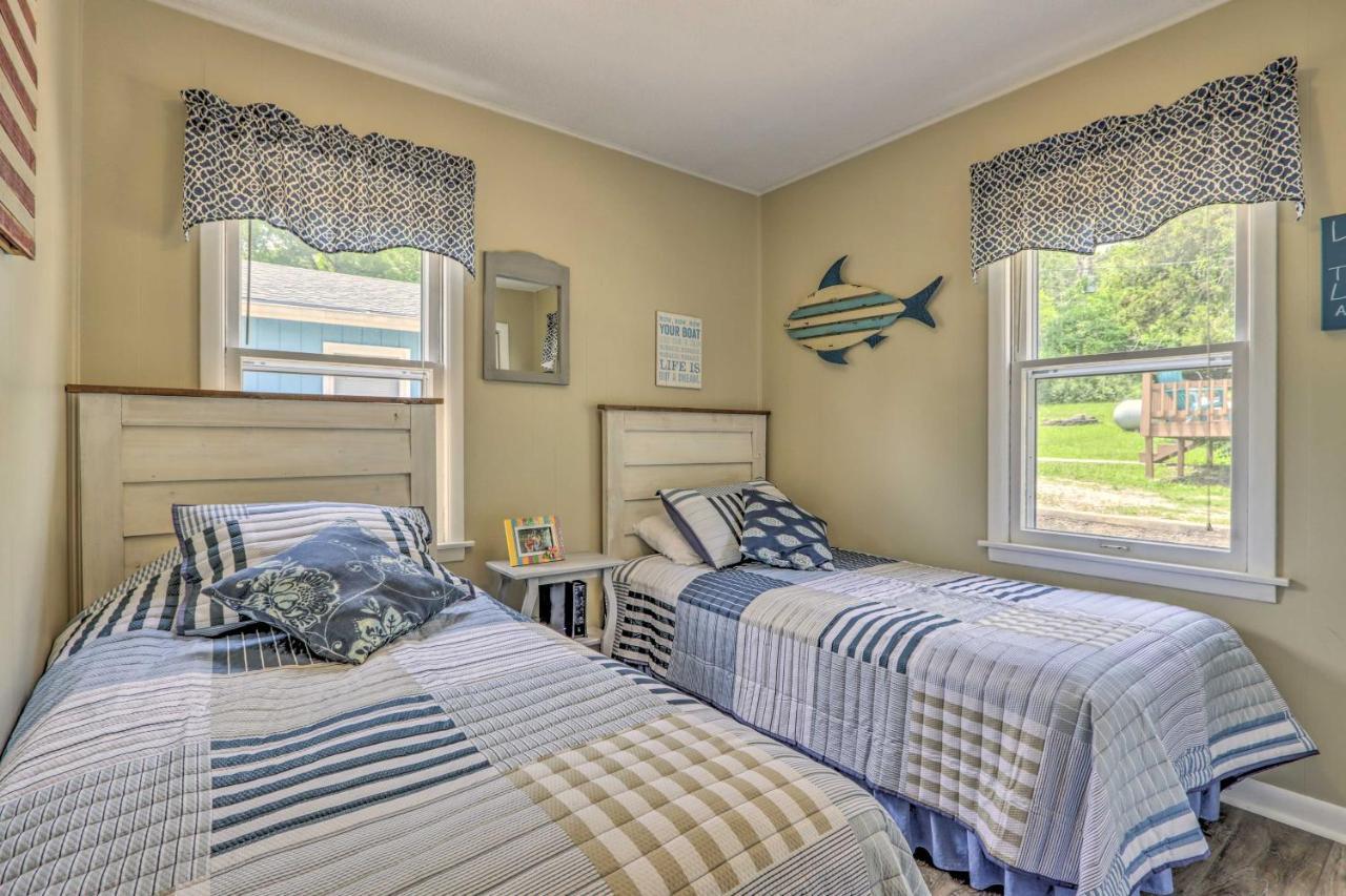 Cheerful Camdenton Cottage Steps To Lake! المظهر الخارجي الصورة